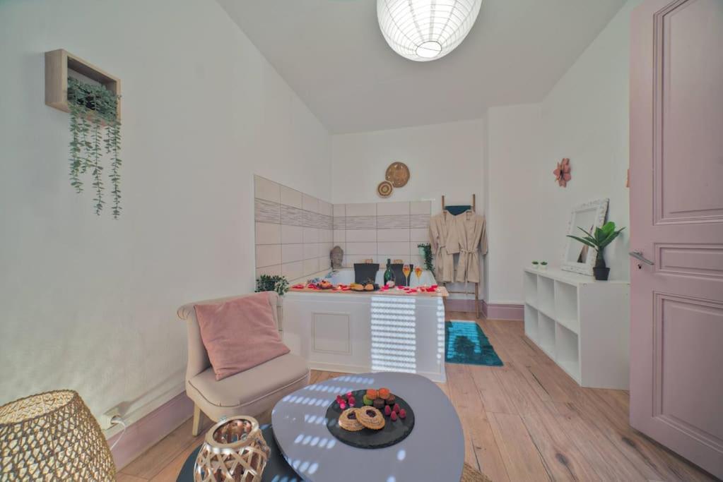 Apartment Pacat Insolite Jacuzzi Parkingfree Centre A 5min *